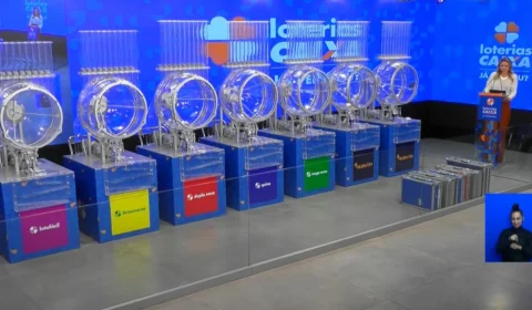 VÍDEO: confira sorteio do concurso 2611 da Mega-Sena deste sábado, 15