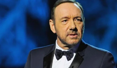 Vítima do ator Kevin Spacey diz que ele ria após agressões sexuais
