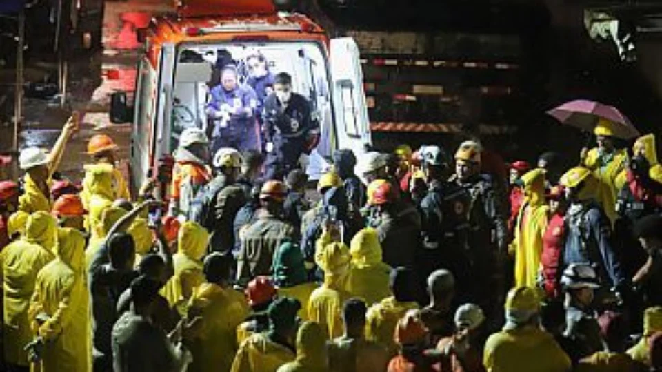 Desabamento: sobe para 14 o número de mortos em prédio ‘caixão’ de Recife-PE