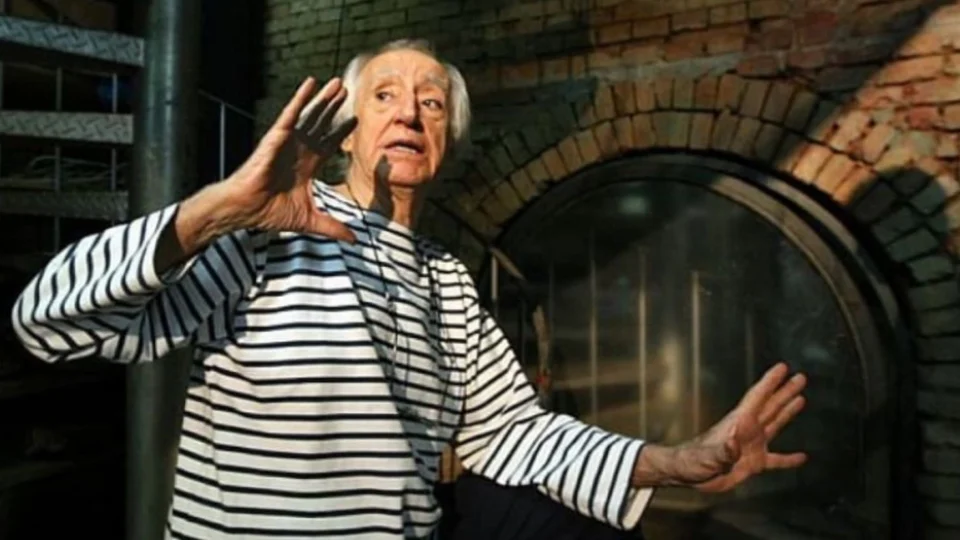 Morre Zé Celso, dramaturgo e fundador do Teatro Oficina, aos 86 anos