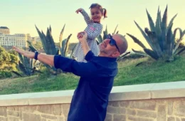 Correspondente internacional publica foto de filha com namorado Murilo Benício