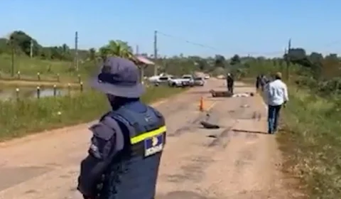 Mulher morre após sofrer acidente entre motocicletas na BR-317, no Acre