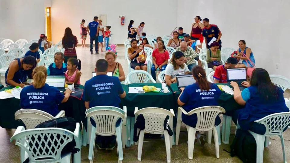 ‘Agora é Sábado’ amplia oferta de serviços na comunidade Amazonino Mendes, em Manaus