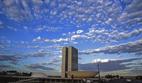 Congresso Nacional reabre trabalhos com 14 MPs à espera de votação