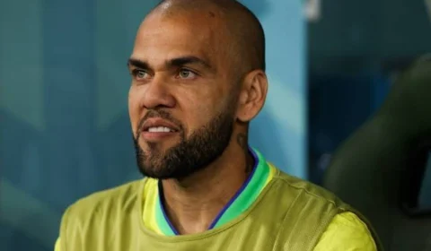 Daniel Alves nega mais uma vez acusação de estupro na Espanha