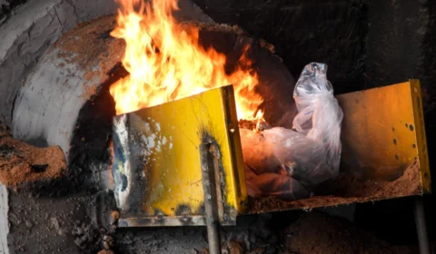 Polícia Civil incinera 497 quilos maconha e cocaína em Roraima