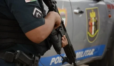 Jovem tenta furtar carro em RR e é detido por populares até chegada da Polícia