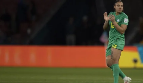 Goleira Lelê: “A gente perdeu hoje, mas amanhã a gente volta com a cabeça mais forte”