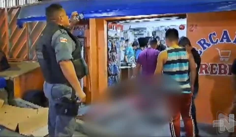 VÍDEO: homem é morto com 15 tiros em frente de mercadinho em Manaus