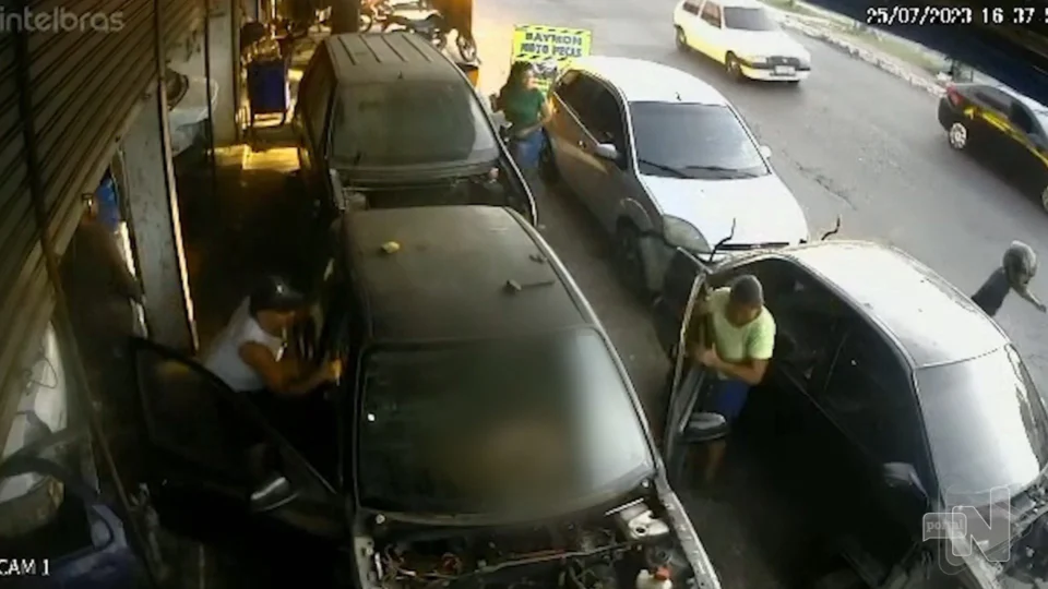 VÍDEO: mecânico é baleado enquanto realizava atendimento em oficina de Manaus