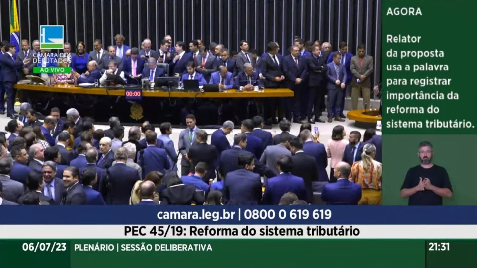 Câmara dos Deputados aprova reforma tributária em 1º turno