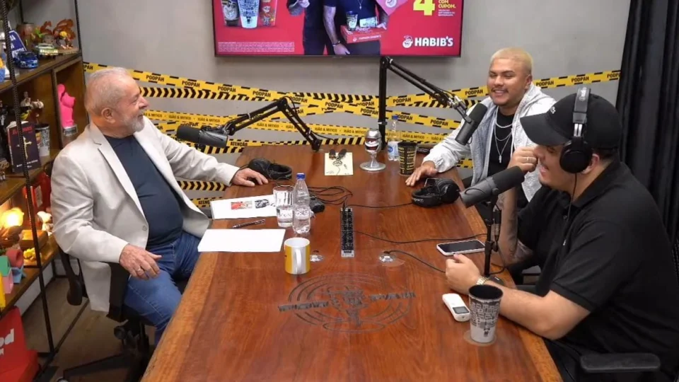 Podcast que entrevistou Lula revela porque não convidou Bolsonaro; confira