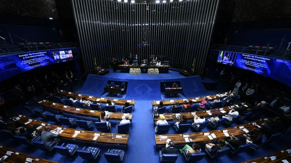 Aprovação da reforma tributária repercute no Senado Federal