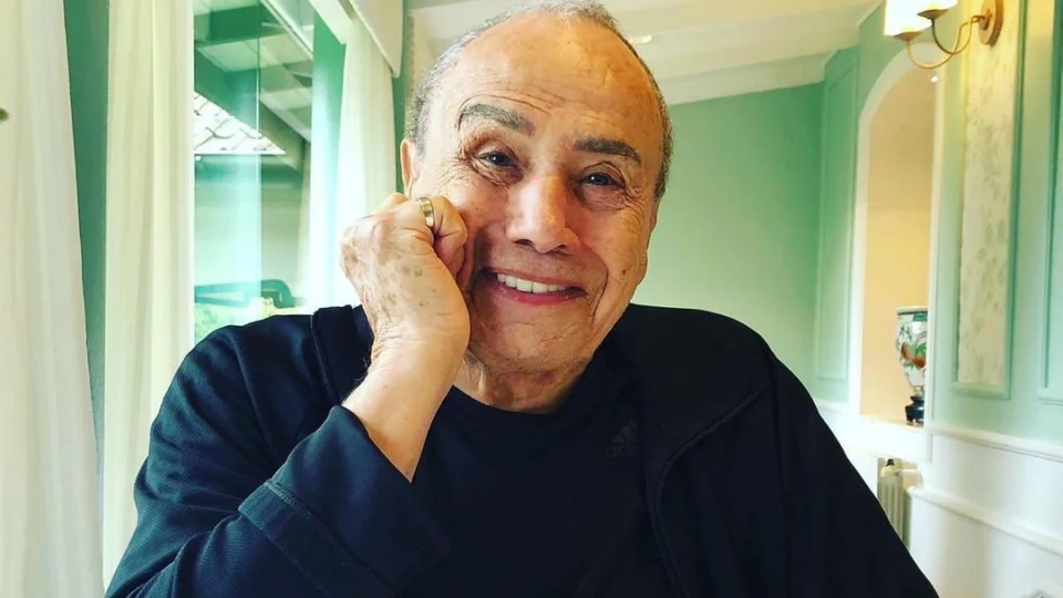 Ator Stenio Garcia é internado com infecção generalizada, no Rio