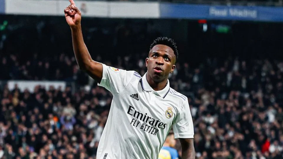 CBF anuncia desconvocação de Vinicius Jr da Seleção Brasileira após lesão