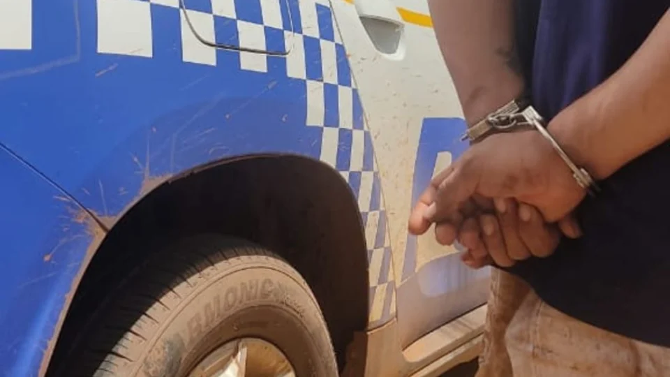 Após atrapalhar ação policial, homem é preso por desacato em Porto Nacional-TO