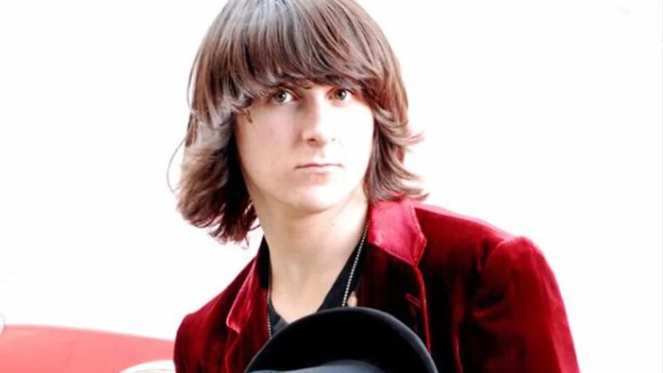 Mitchel Musso, ex-ator de Hannah Montana, é preso nos EUA