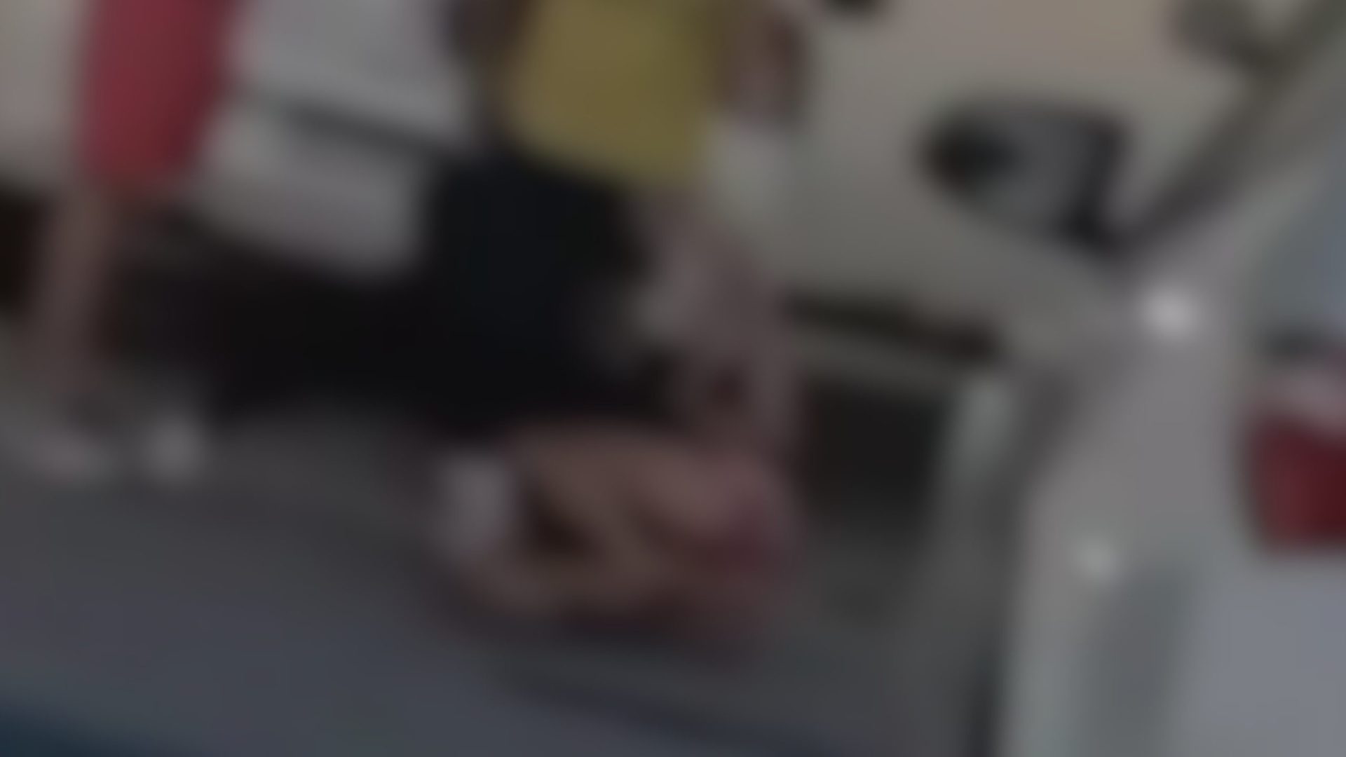 Agressão da babá ocorreu por volta das 18h20, em um estacionamento de um condomínio no bairro da Ponta Negra - Foto: Reprodução/Whatsapp