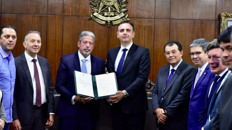 CCJ do Senado deve receber PEC da reforma tributária nesta terça-feira, 8