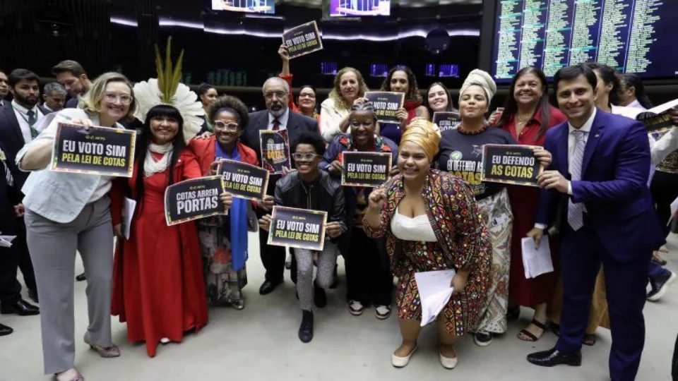 Lei de Cotas: Câmara aprova reformulação do regulamento nas universidades