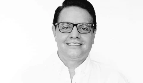Candidato à presidência do Equador é assassinado com tiros na cabeça