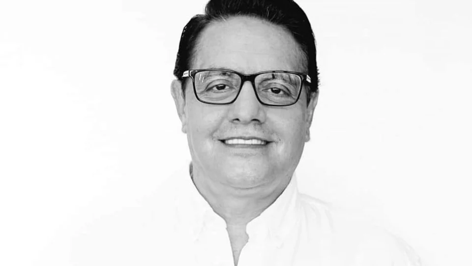 Candidato à presidência do Equador é assassinado com tiros na cabeça