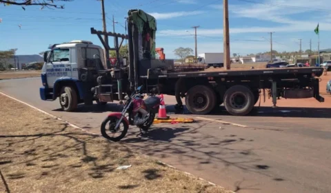 Motociclista morre após acidente com caminhão-guincho em Palmas-TO