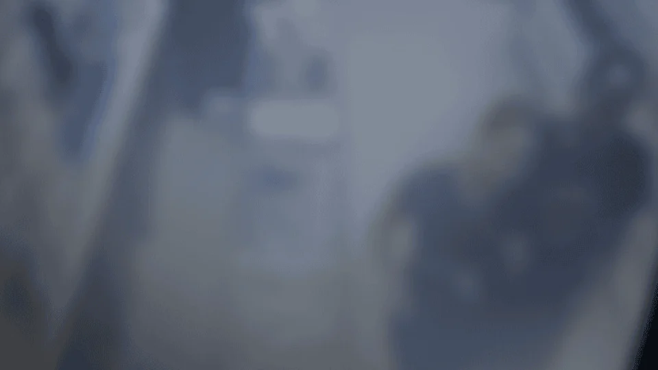 Vídeo: casal suspeito de roubar R$ 25 mil de loja é preso em Manaus