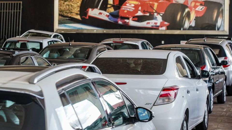 Confira os 10 carros mais roubados no Brasil, conforme levantamento