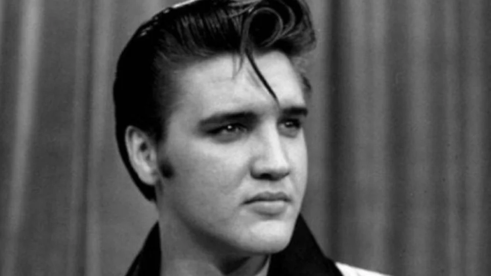 Conheça a história por trás do revólver de Elvis Presley; objeto vai a leilão