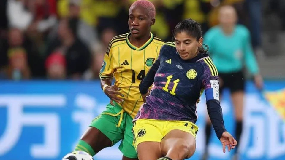 Colômbia vence Jamaica e chega às quartas de finais pela 1ª vez na história