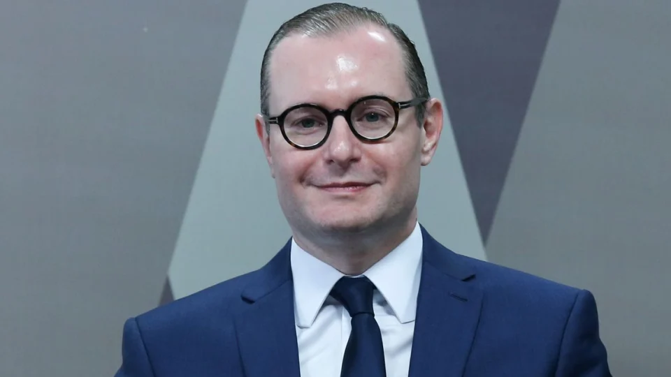 Cristiano Zanin toma posse no cargo de ministro do STF nesta quinta