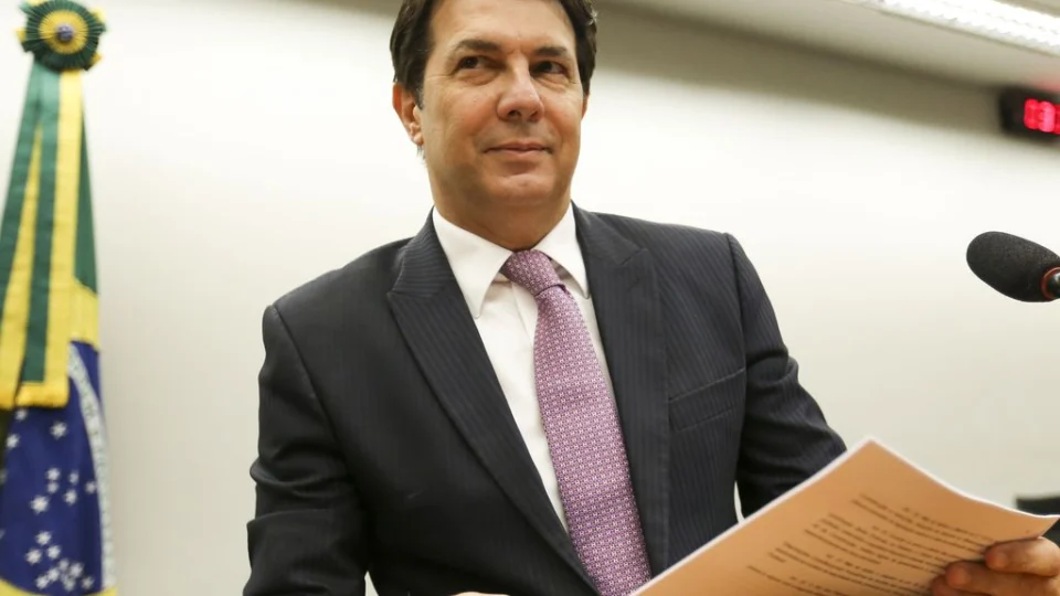 Presidente da CPI do 8/1 assina ato que impõe uma série de restrições à imprensa