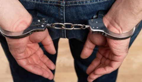 Jovem com mandado de prisão em aberto é preso em Tocantinópolis-TO