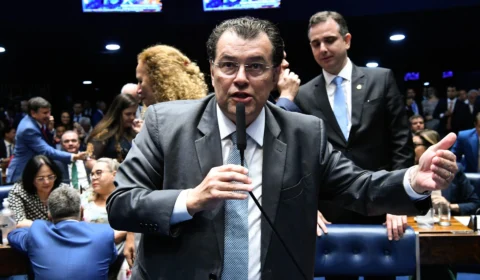 Formar base aliada ficou mais complexo no Congresso, diz Eduardo Braga