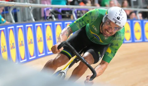 Brasileiro Lauro Chaman é bronze na modalidade de ciclismo paralímpico