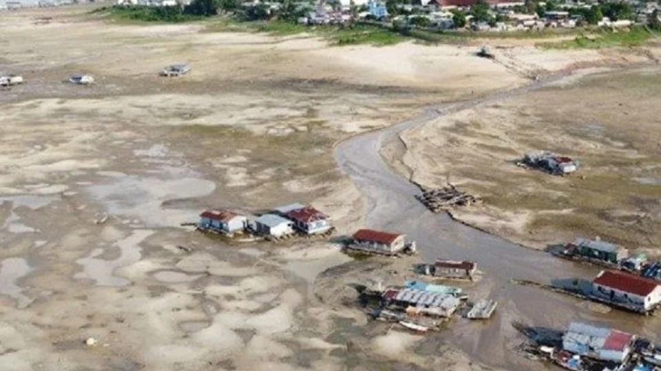 Vazante no AM: suplementos e energia podem começar a faltar em municípios