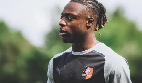 Manchester City acerta contratação do jogador francês Jeremy Doku