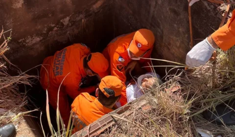 Mulheres ficam feridas após moto cair em bueiro de 2,5m na TO-010