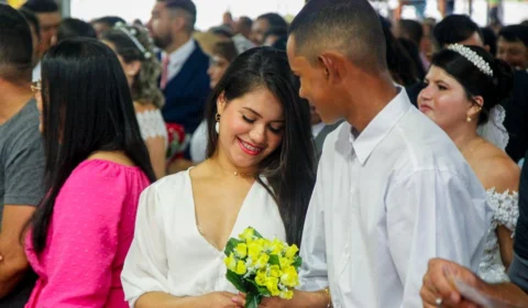 Mais de 250 casais celebram união no Casamento Coletivo da Expoacre