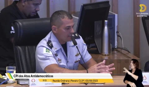 ‘Brincadeira infantil’, diz major Alencar à CPI sobre mensagem em grupo