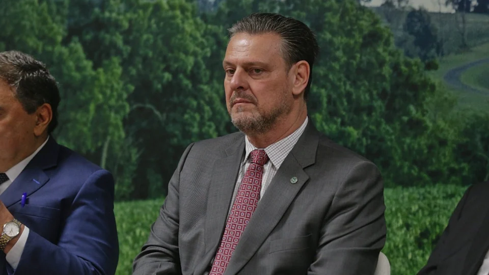 Ministro da Agricultura e Pecuária presta esclarecimentos em CPI do MST