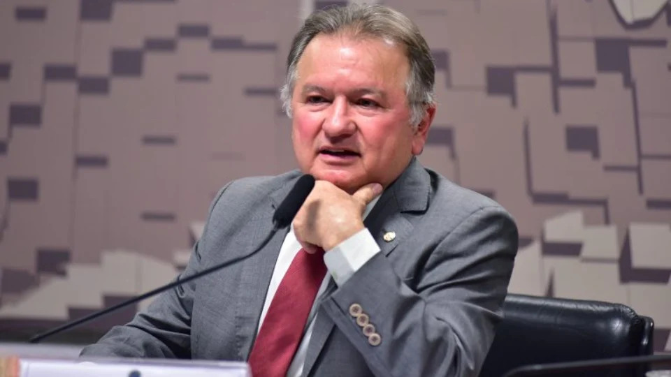 Comissão mista aprova MP do salário mínimo com correção do Imposto de Renda