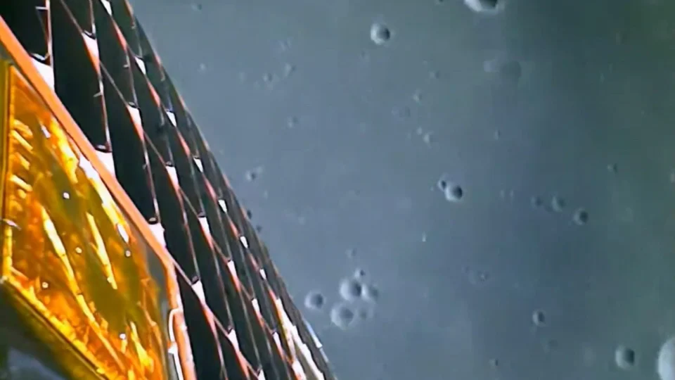 O que a Índia e outros países buscam no polo sul da Lua?