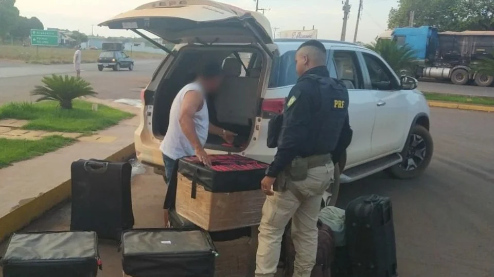 PRF apreende 335 celulares e semijoias sem documentação fiscal no Tocantins