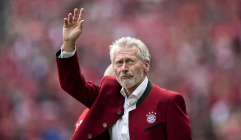 Ex-jogador alemão Paul Breitner critica Neymar: ‘Um falso micróbio’