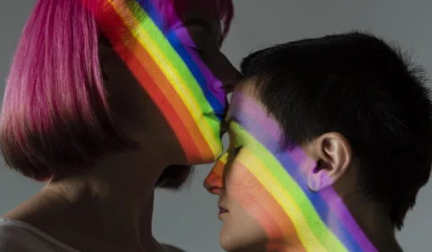 Pesquisa revela alto índice de violência contra lésbicas no Brasil