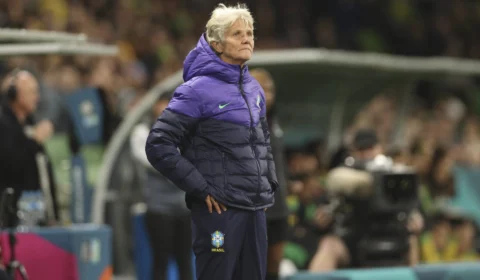 Pia atribui eliminação do Brasil a jogo ‘lento’ e ‘demora nas substituições’
