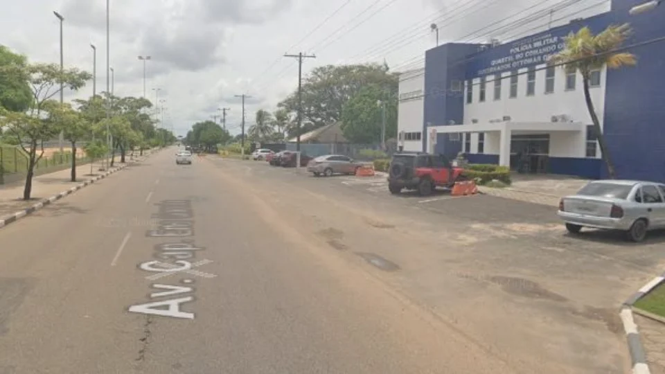 Avenida de Boa Vista é bloqueada para formatura da Polícia Militar