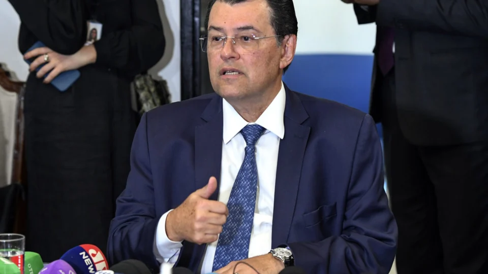 Eduardo Braga deve entregar relatório da reforma tributária em 24 de outubro